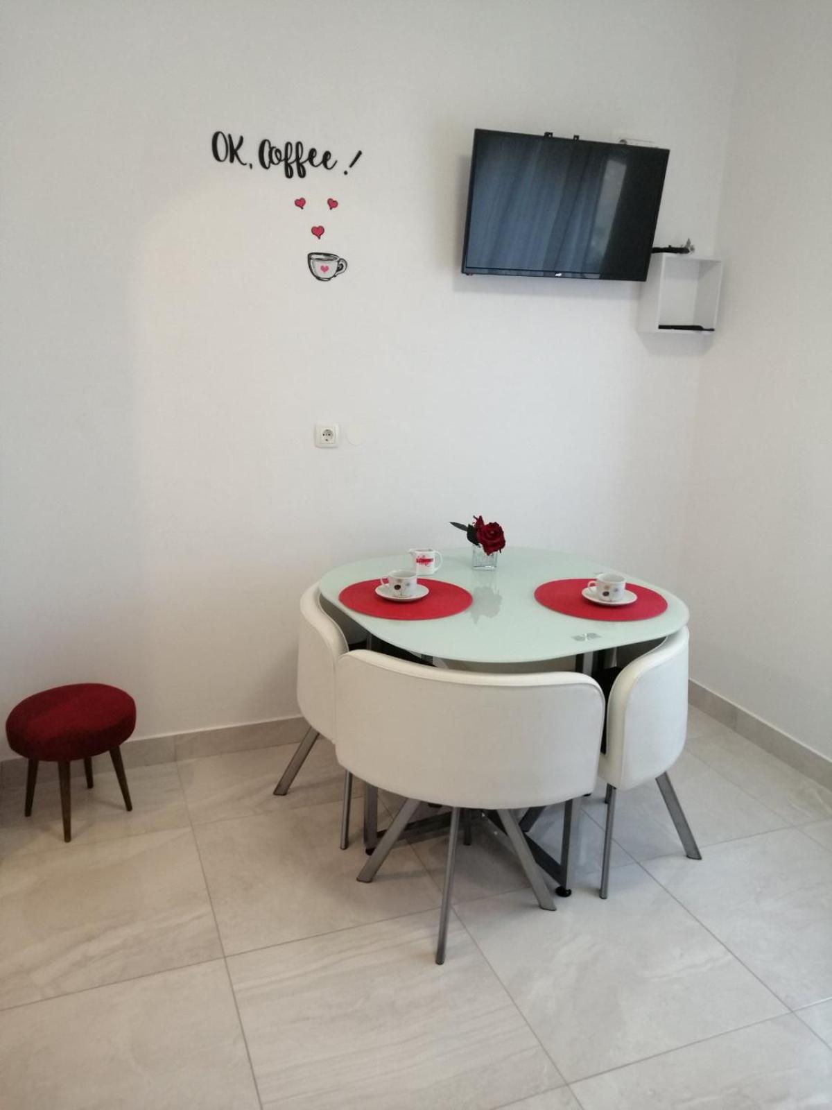 Apartments Ema Crikvenica Exterior photo