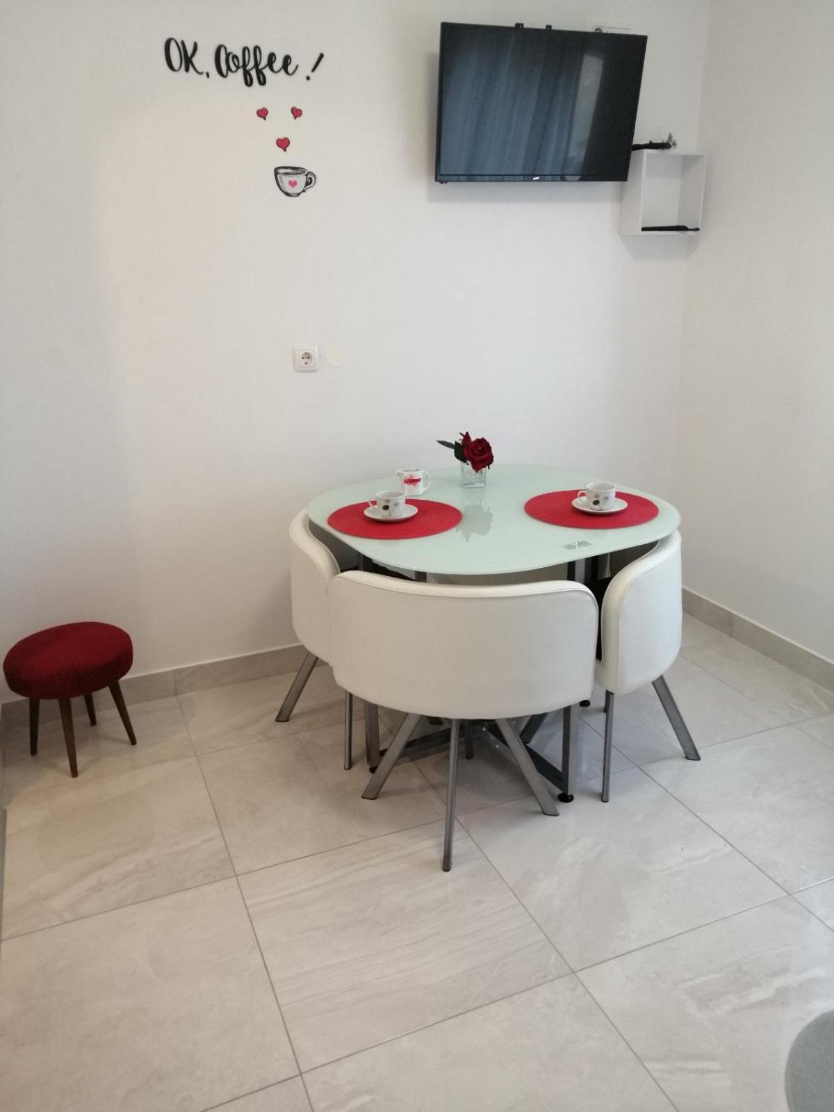 Apartments Ema Crikvenica Exterior photo